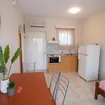 Stavi Apartment