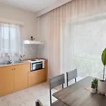 Stavi Apartment *