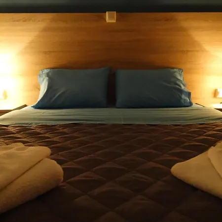 Stavi * 卡拉马塔